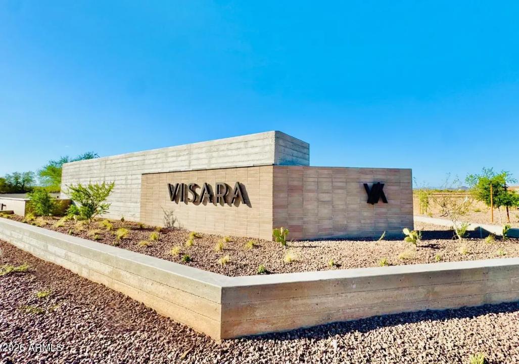 Real Estate Picture 6