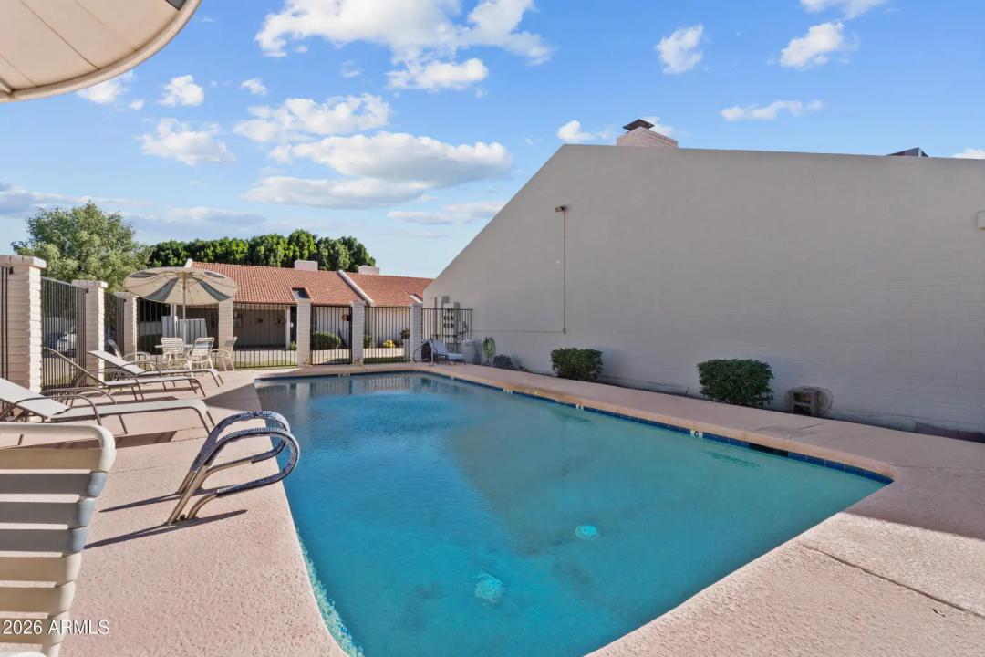 Real Estate Picture 25