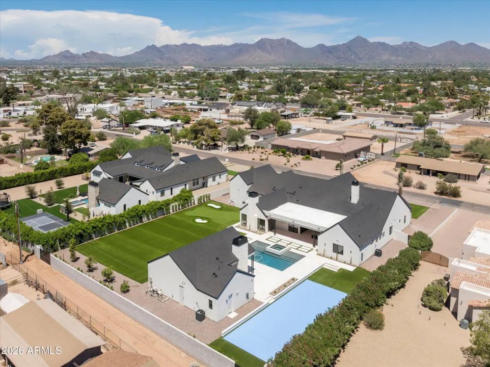 Real Estate Picture 43