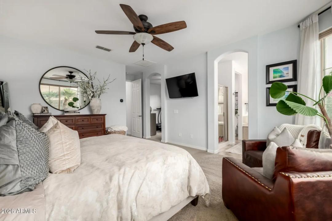 Real Estate Picture 20