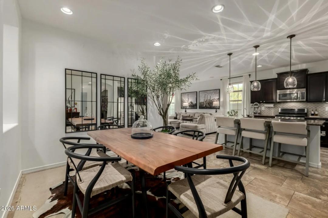 Real Estate Picture 13