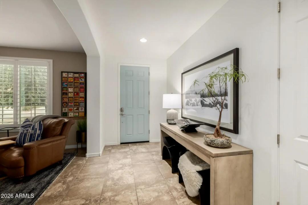 Real Estate Picture 8