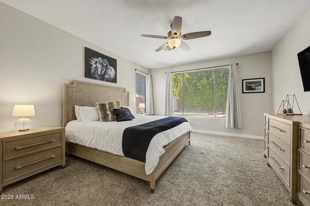 Real Estate Picture 15
