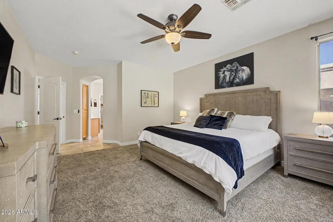 Real Estate Picture 16