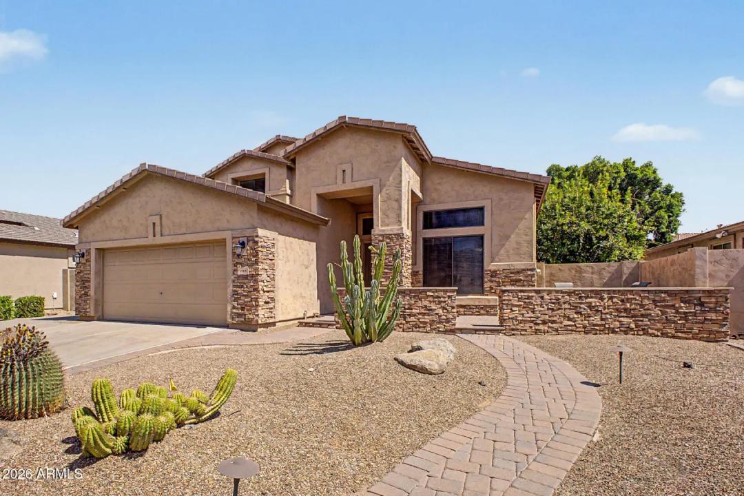 Real Estate Picture 5