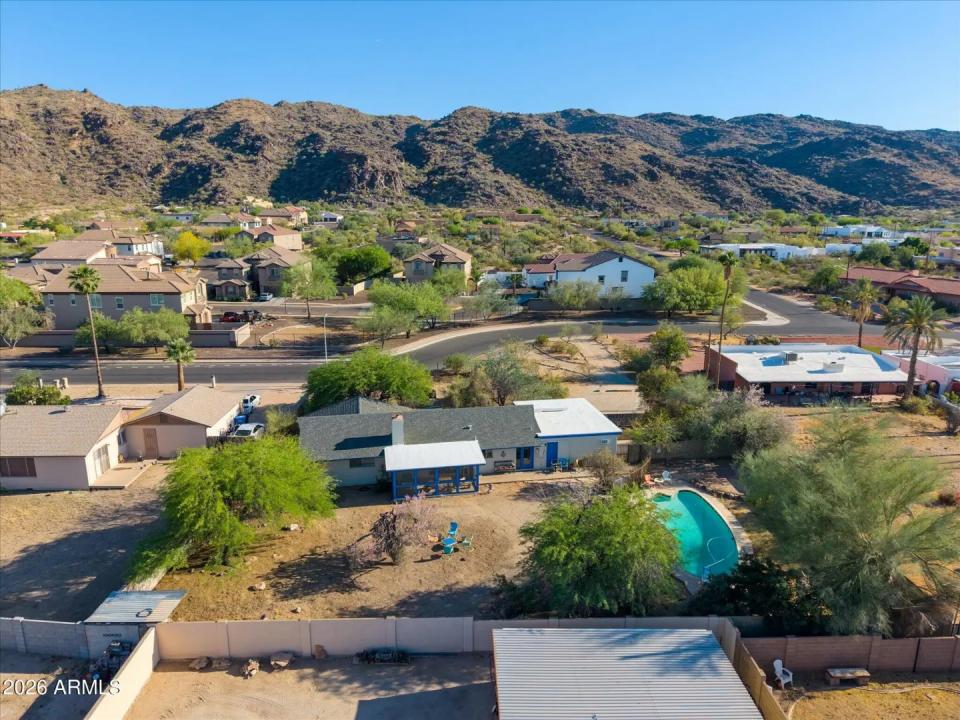 Real Estate Picture 35