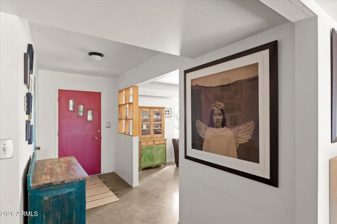 Real Estate Picture 7