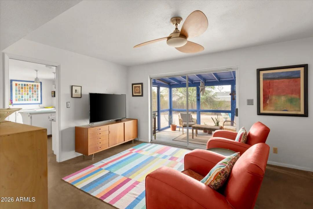 Real Estate Picture 10