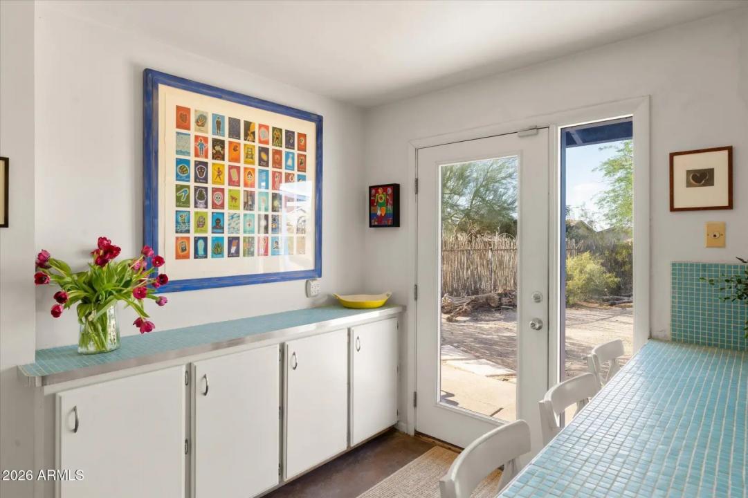 Real Estate Picture 16