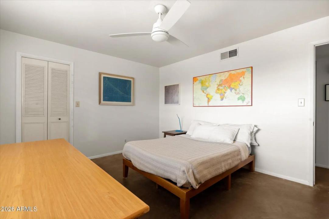 Real Estate Picture 21