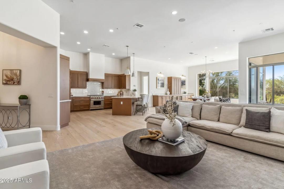 Real Estate Picture 20