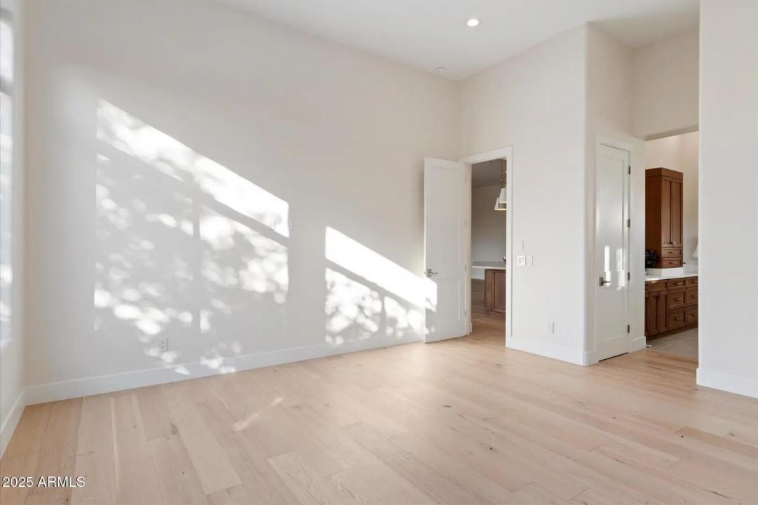 Real Estate Picture 36