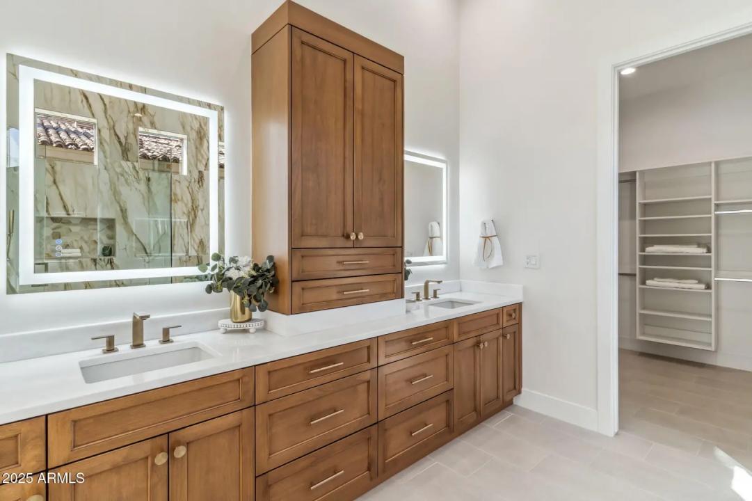 Real Estate Picture 42