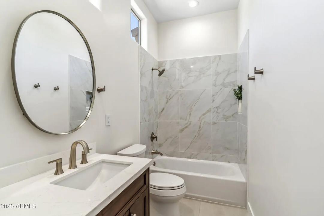 Real Estate Picture 58