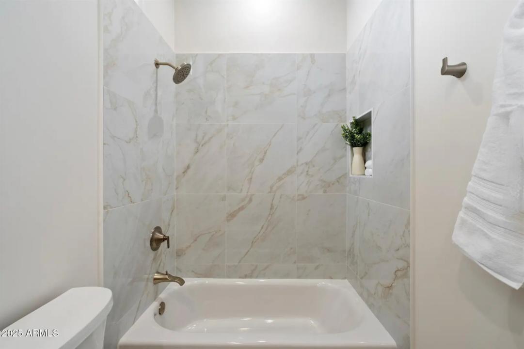 Real Estate Picture 59