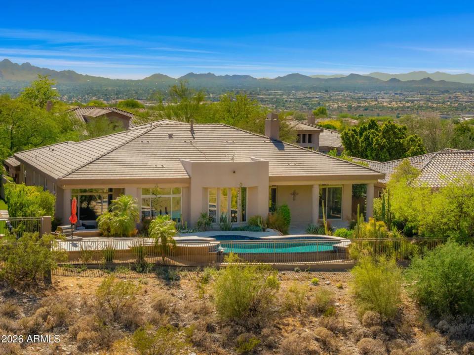 Real Estate Picture 1