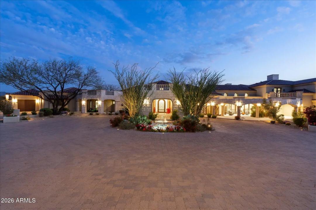 Real Estate Picture 3