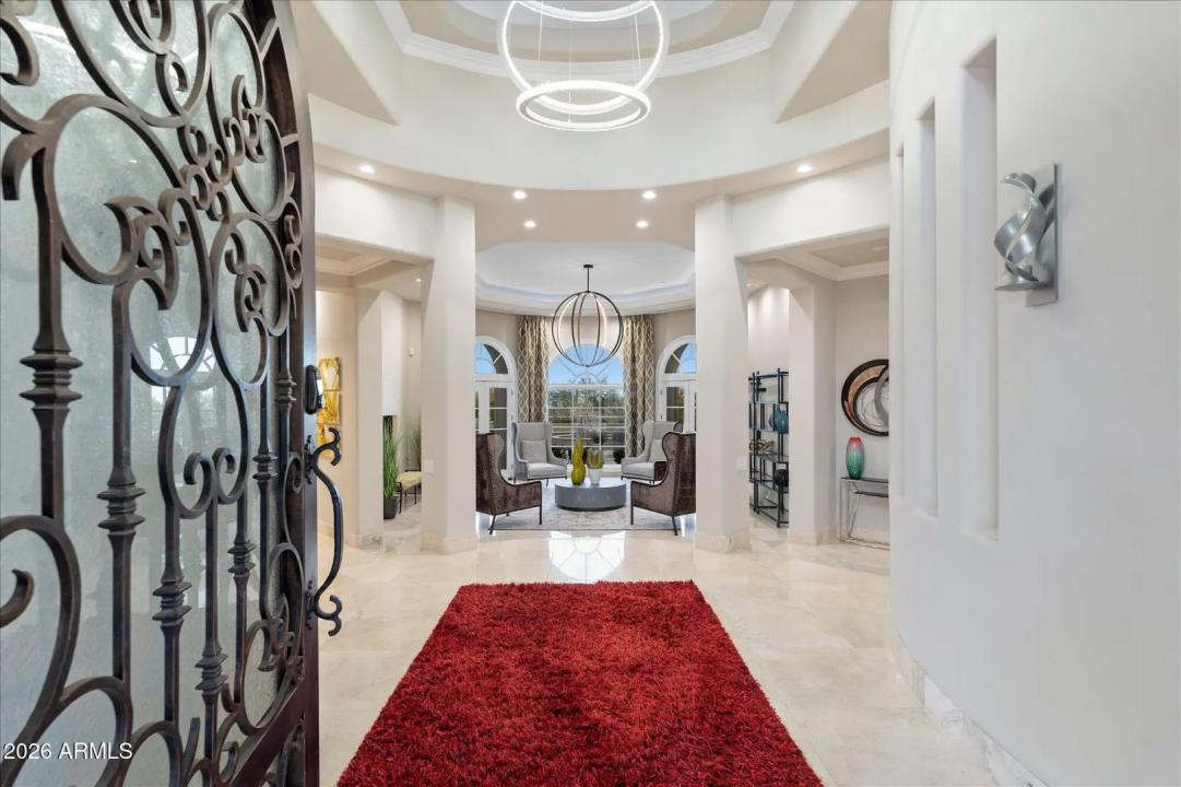 Real Estate Picture 7