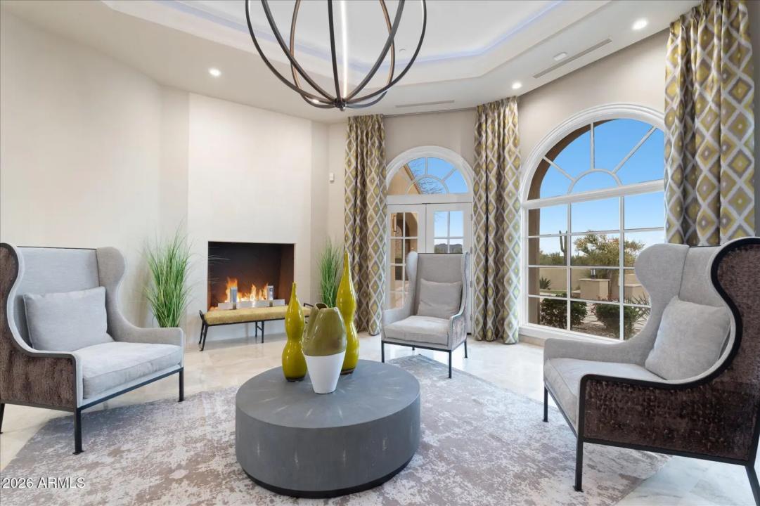 Real Estate Picture 8