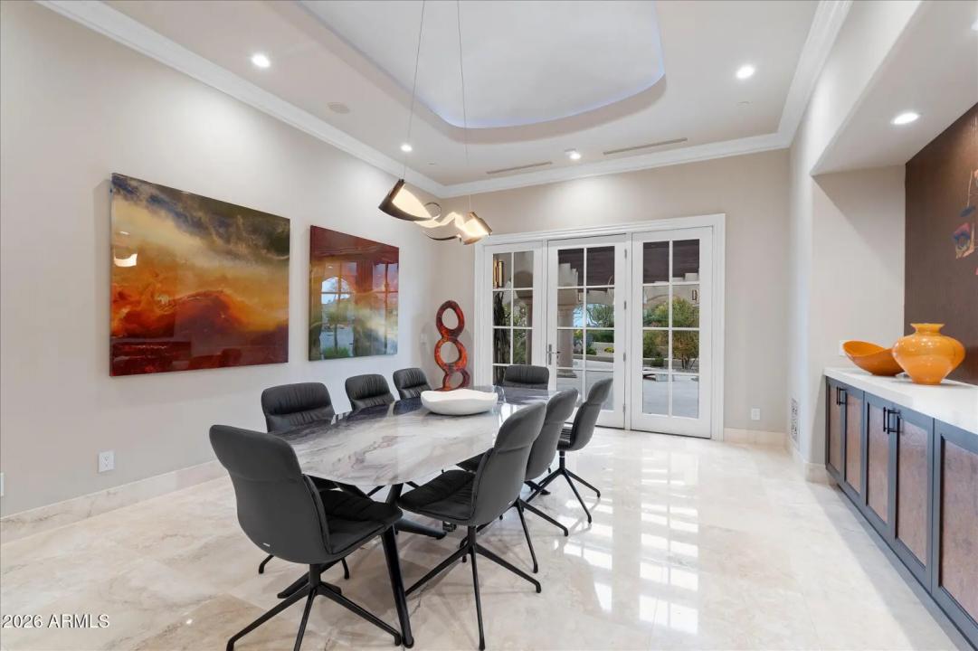 Real Estate Picture 11