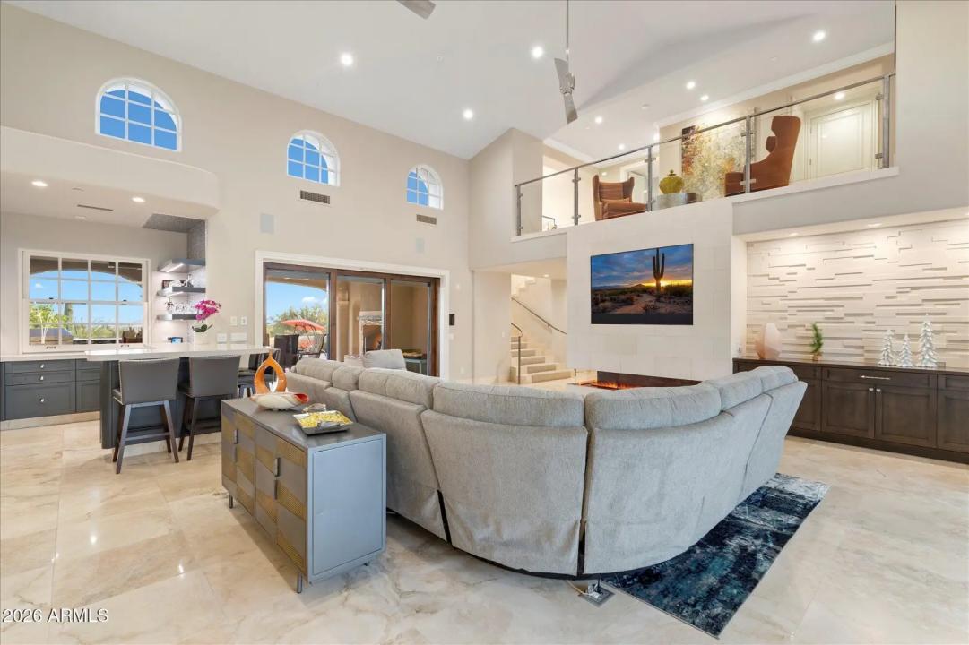 Real Estate Picture 30