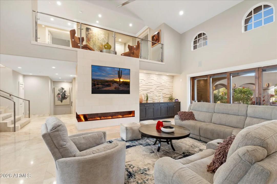 Real Estate Picture 33