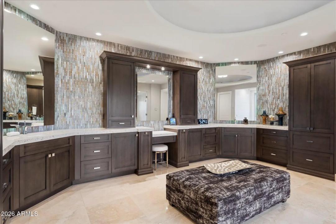 Real Estate Picture 46