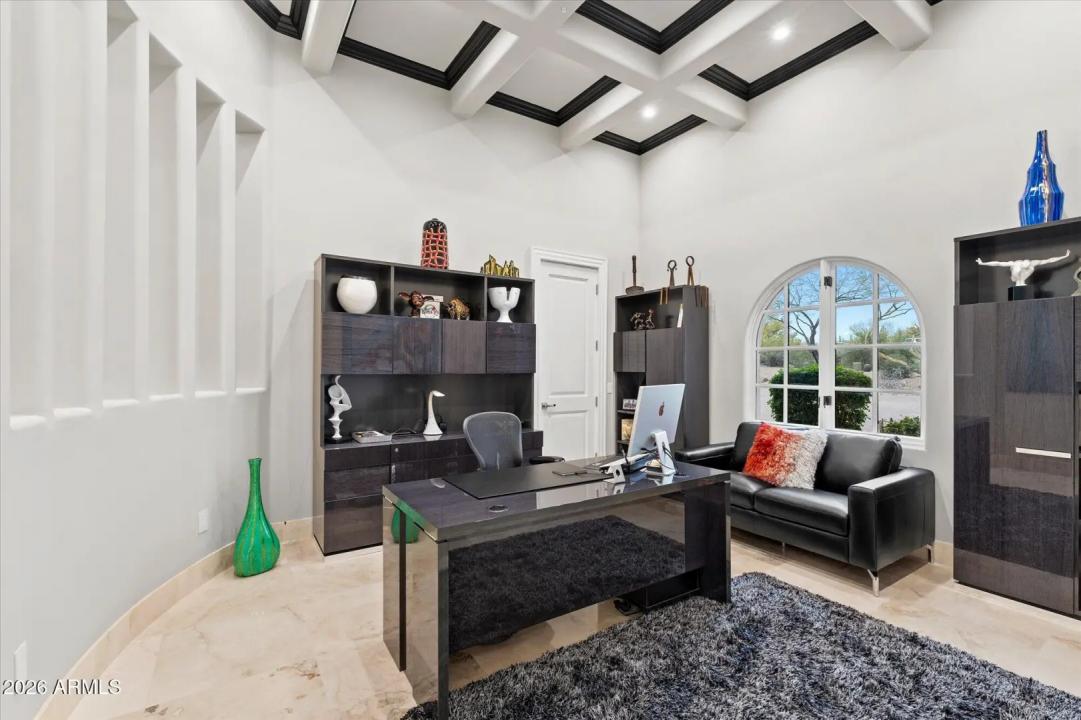 Real Estate Picture 17