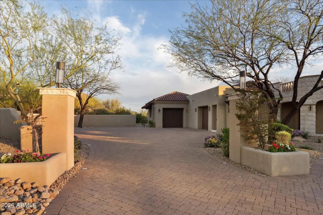 Real Estate Picture 99