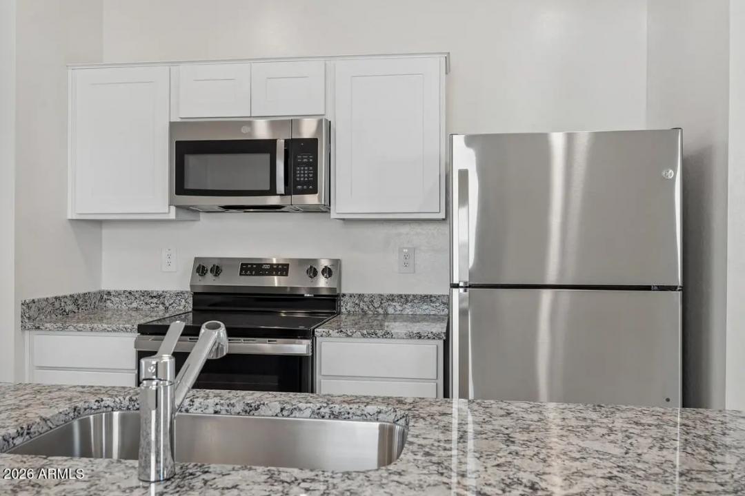 Real Estate Picture 9