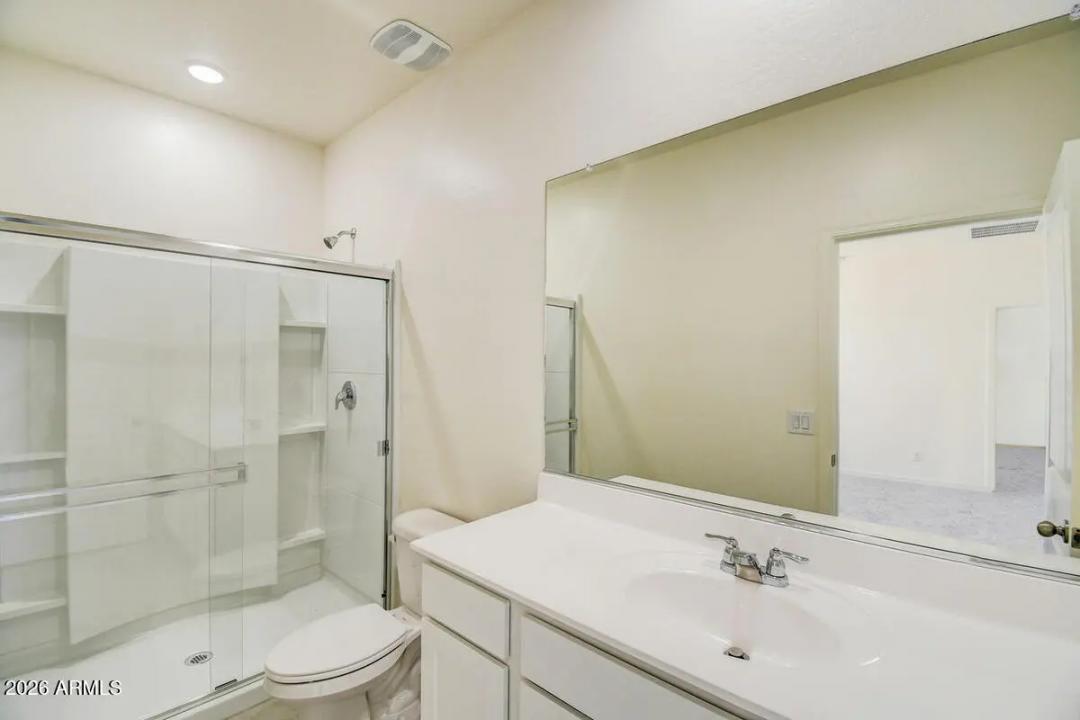 Real Estate Picture 15
