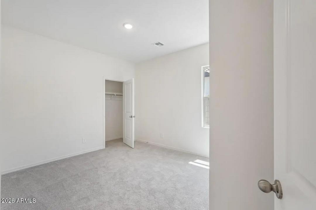 Real Estate Picture 19