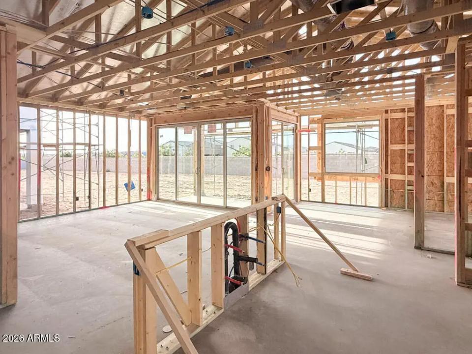 Real Estate Picture 3