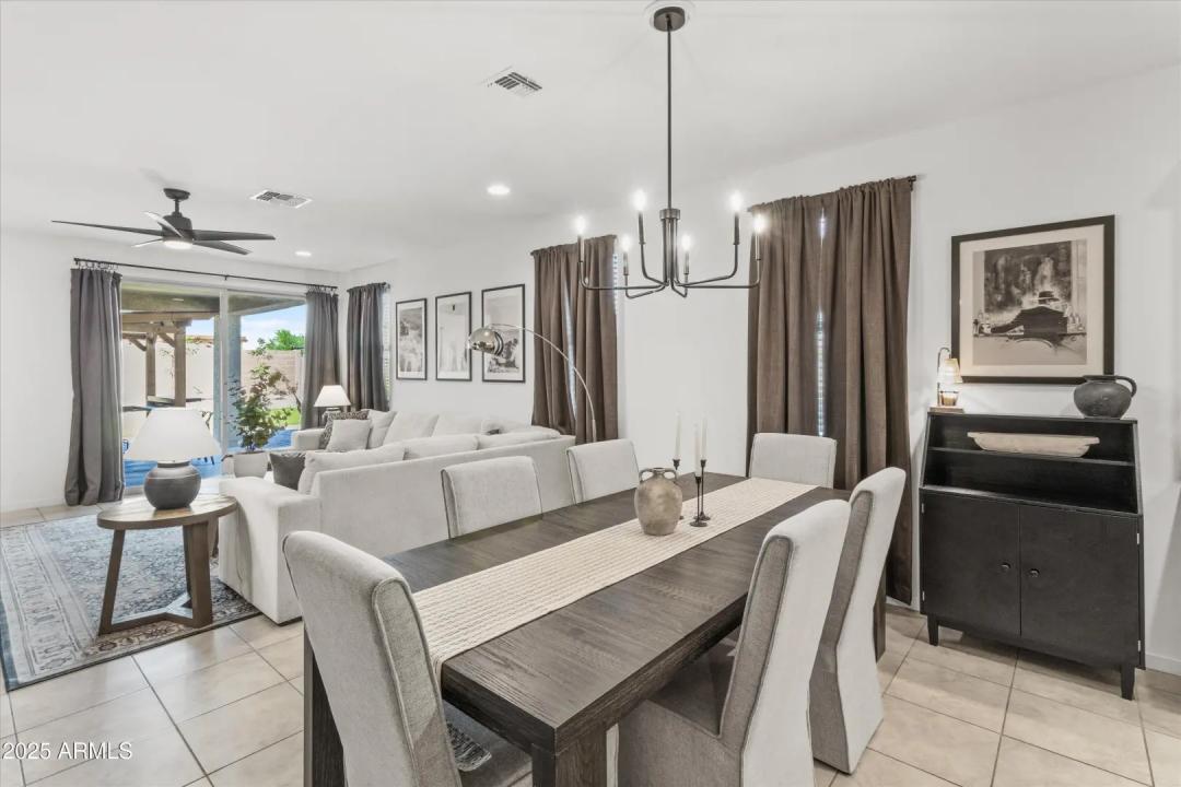 Real Estate Picture 12