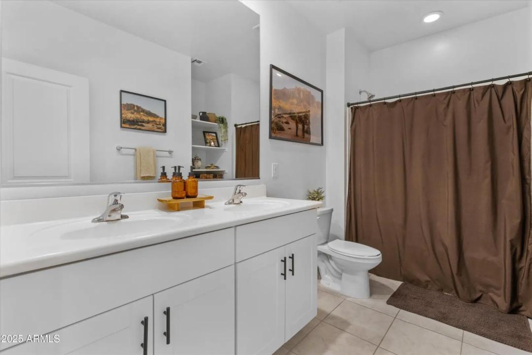 Real Estate Picture 21