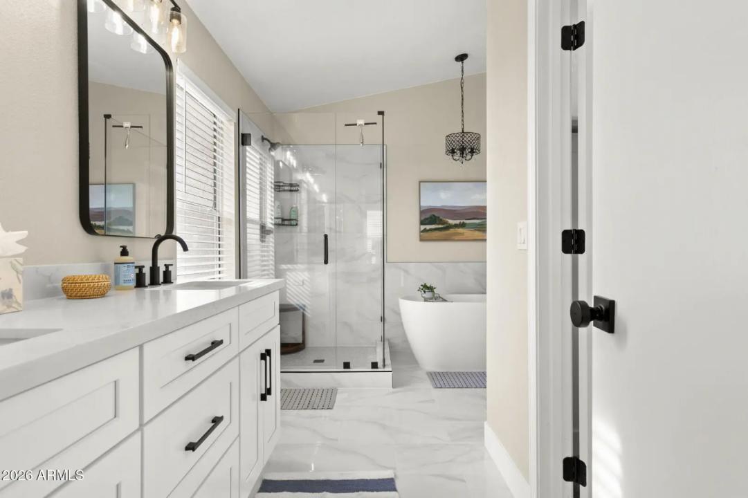 Real Estate Picture 23