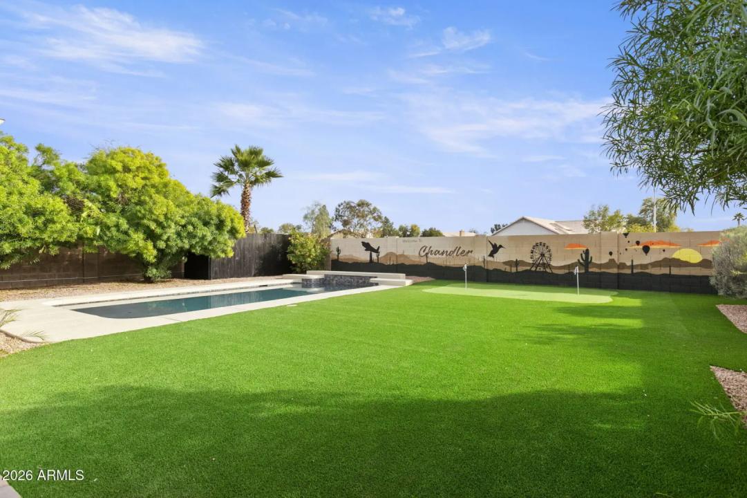 Real Estate Picture 45