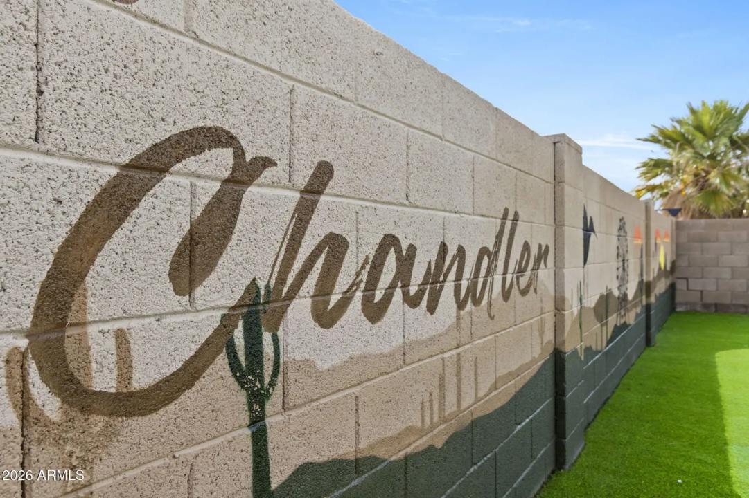 Real Estate Picture 46