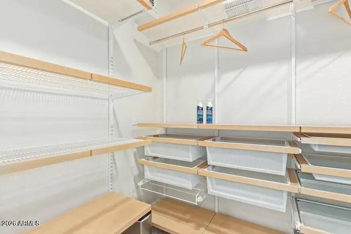 Real Estate Picture 18