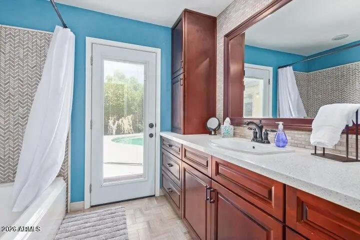 Real Estate Picture 22