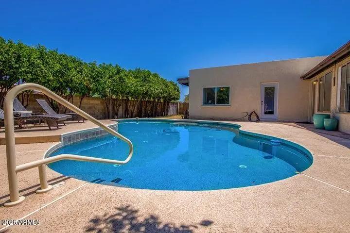 Real Estate Picture 30