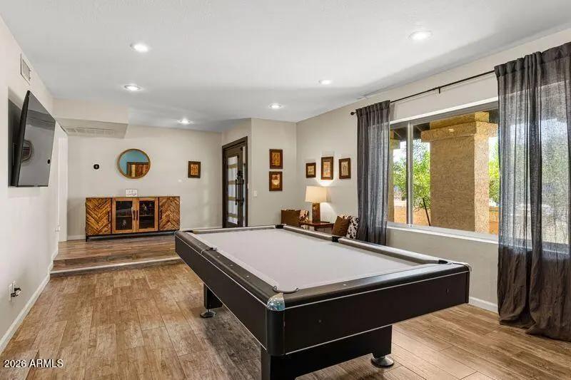 Real Estate Picture 5