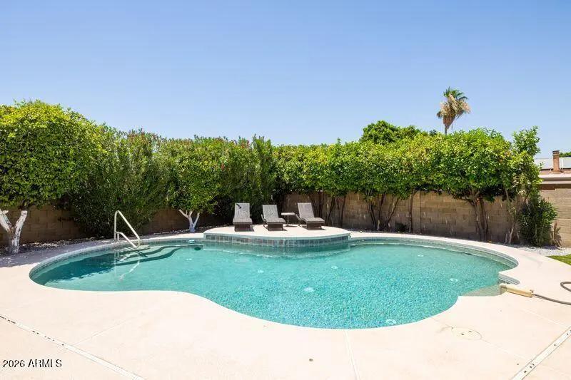 Real Estate Picture 28