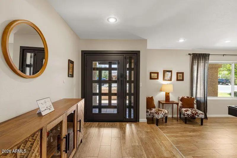 Real Estate Picture 3