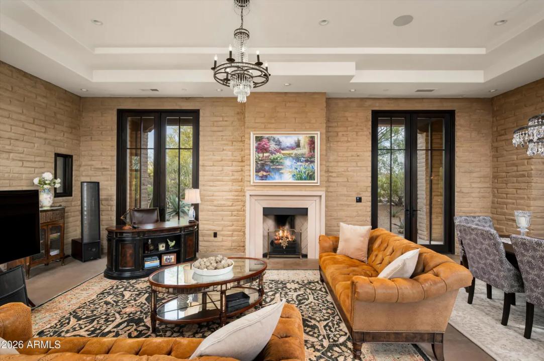 Real Estate Picture 11