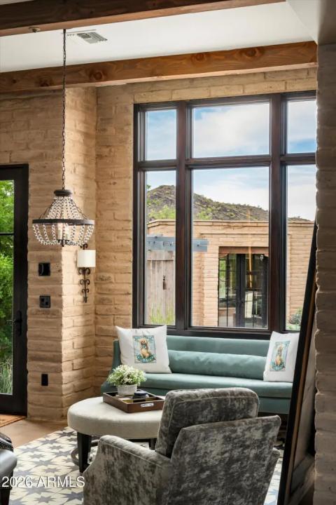 Real Estate Picture 17