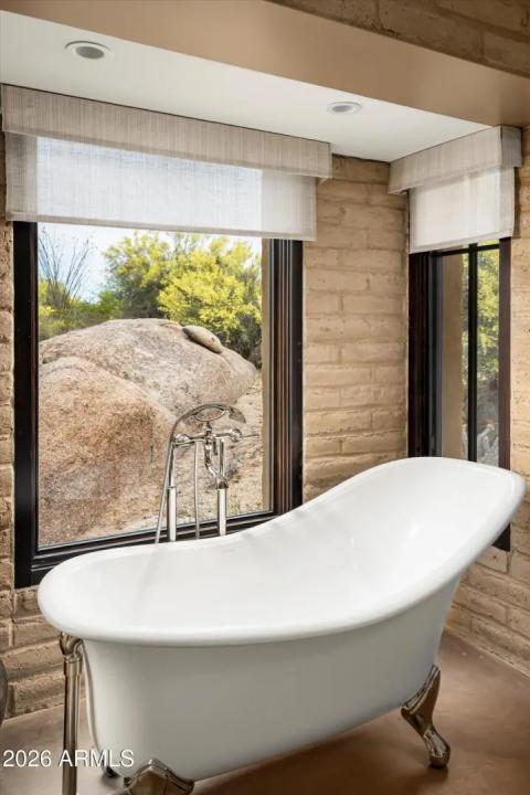 Real Estate Picture 23