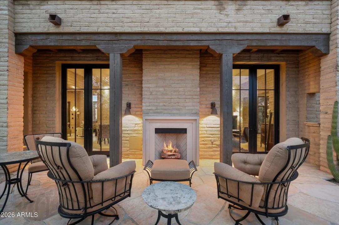 Real Estate Picture 5