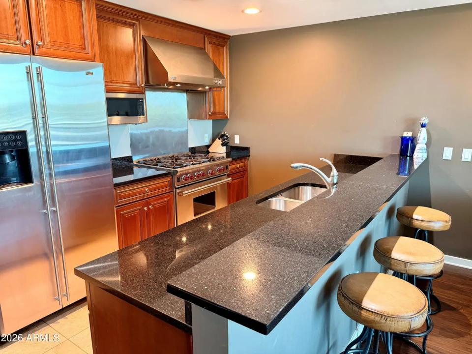 Real Estate Picture 7