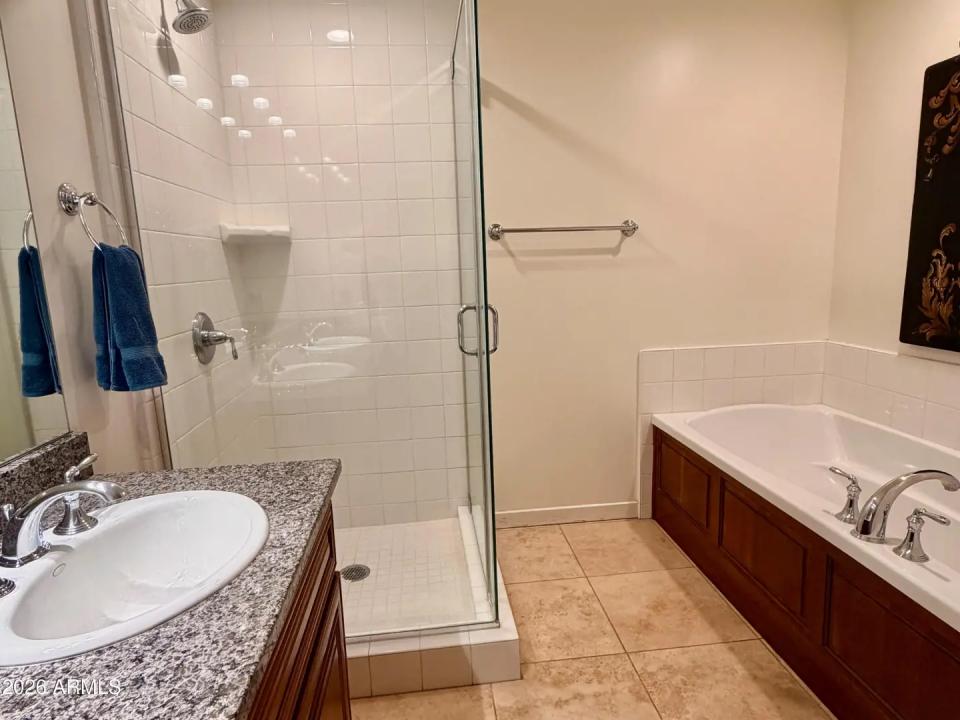 Real Estate Picture 12